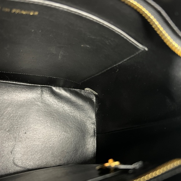 Chanel Patent Medallion Tote - Picture 7 of 11